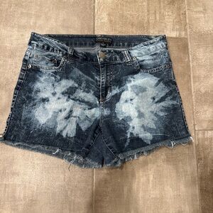 Forever 21 Women’s Blue Denim Shorts